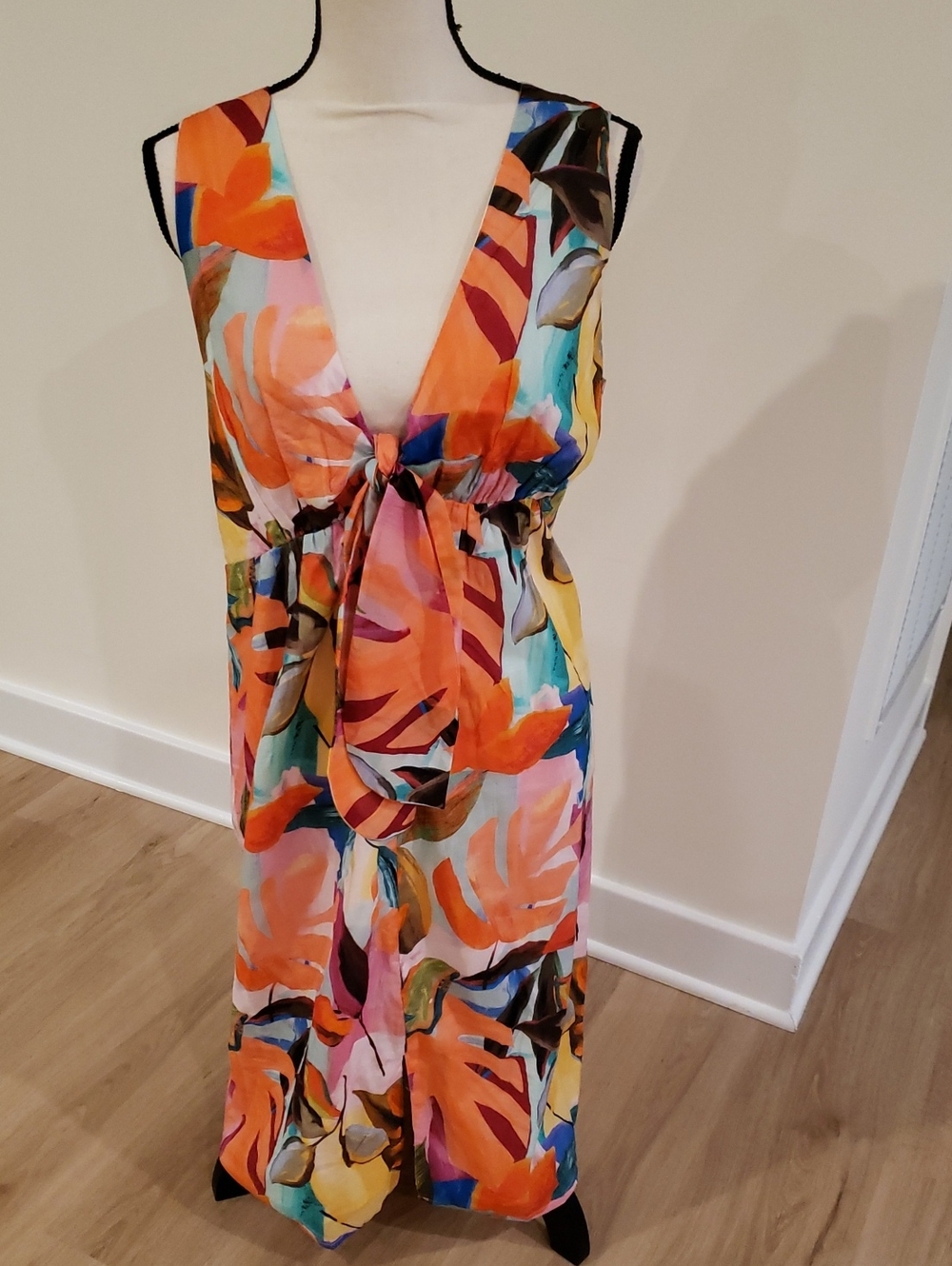Vibrant VENUS Tropical Print Deep V Dress - Orange